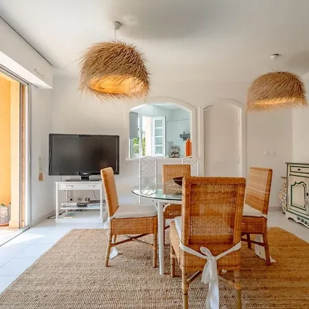 Le St Anne - Pool & Balcony - Shellter-rentals